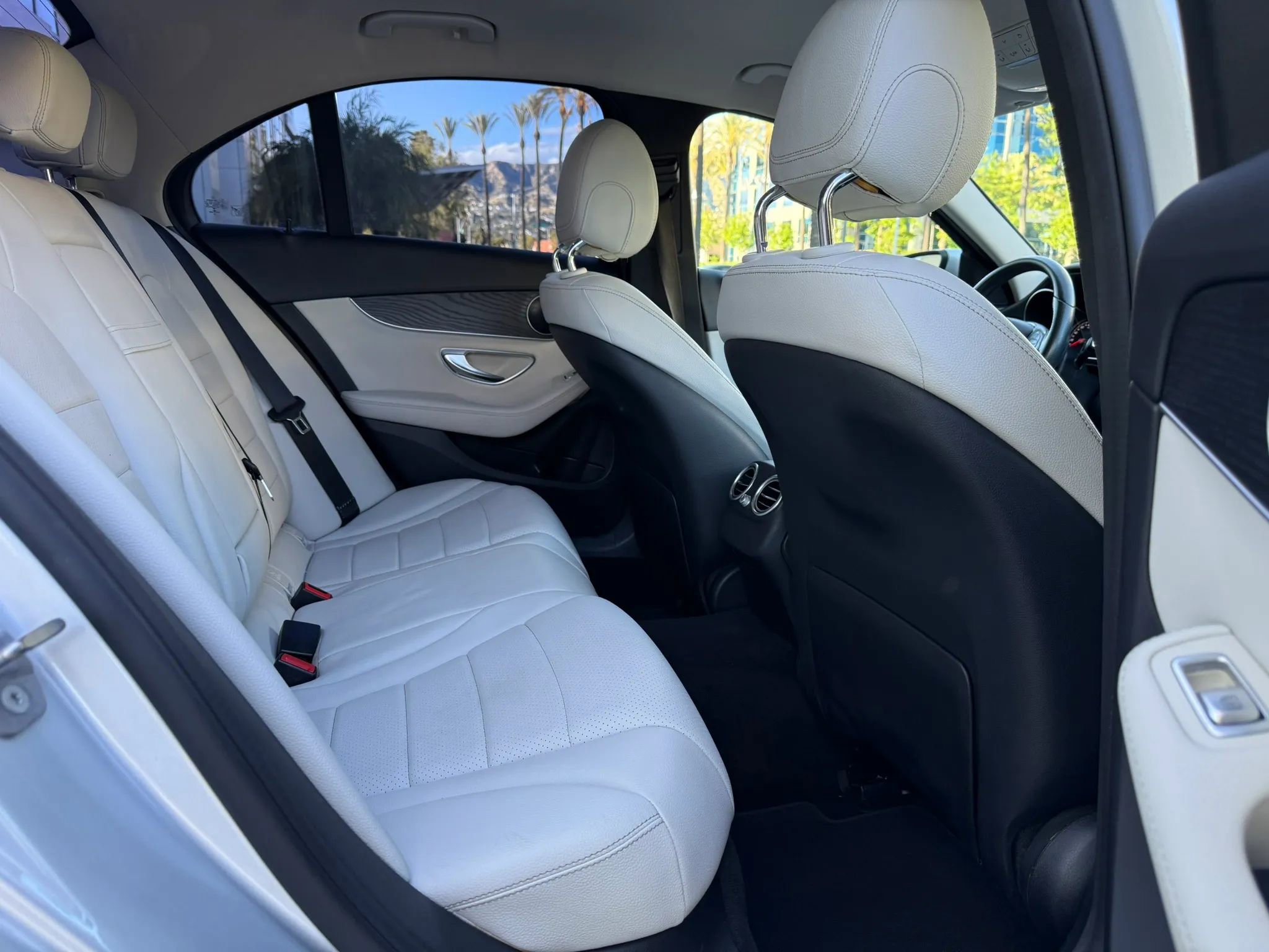 Used 2017 Mercedes-Benz C 300 Sedan image 16