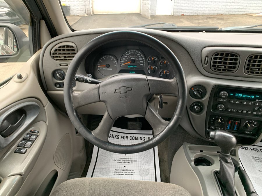 Used 2002 Chevrolet TrailBlazer LS w/ Preferred Equipment Group AWD/4WD image 16