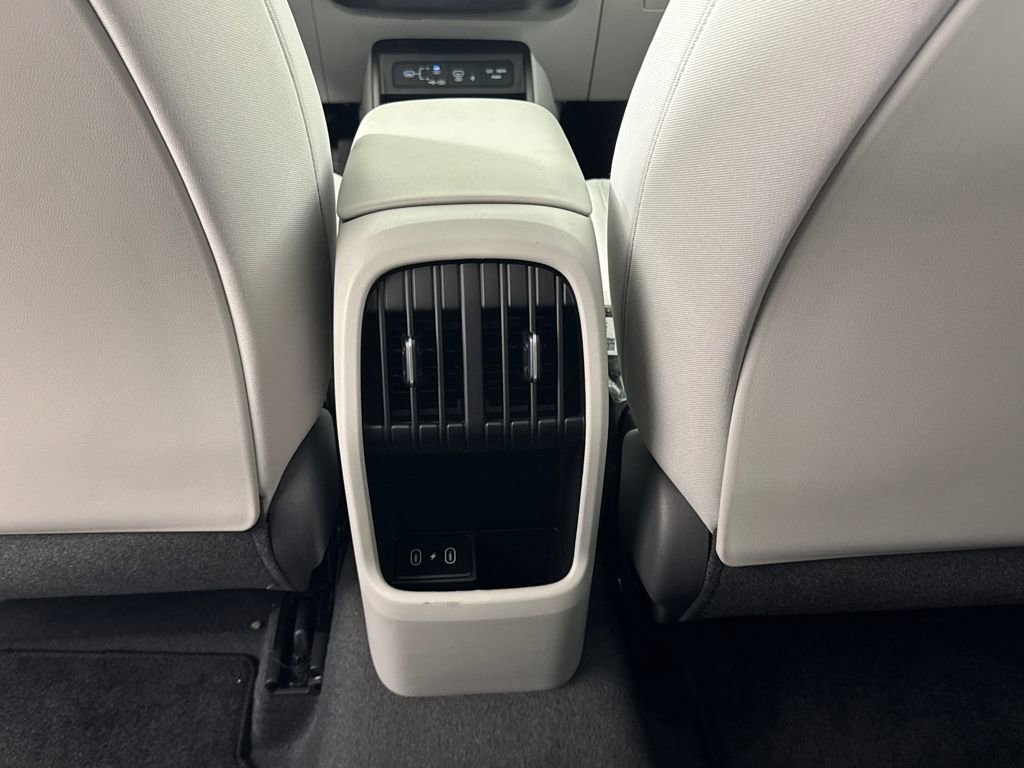Certified 2025 Hyundai Kona SEL image 30