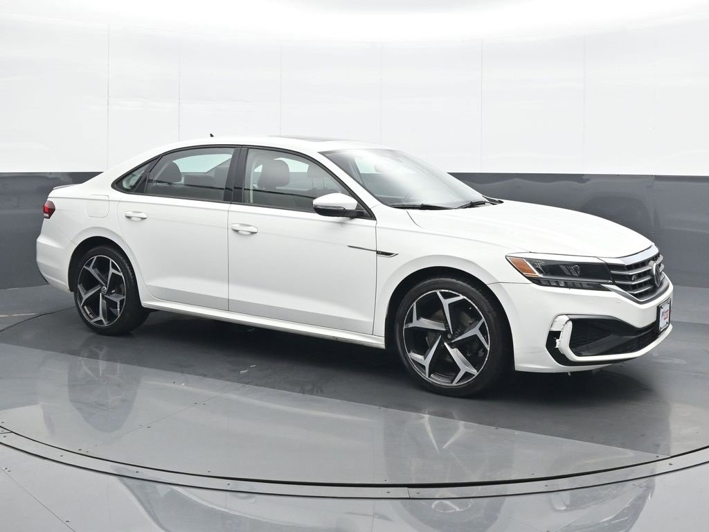 Used 2020 Volkswagen Passat 2.0T R-Line image 8