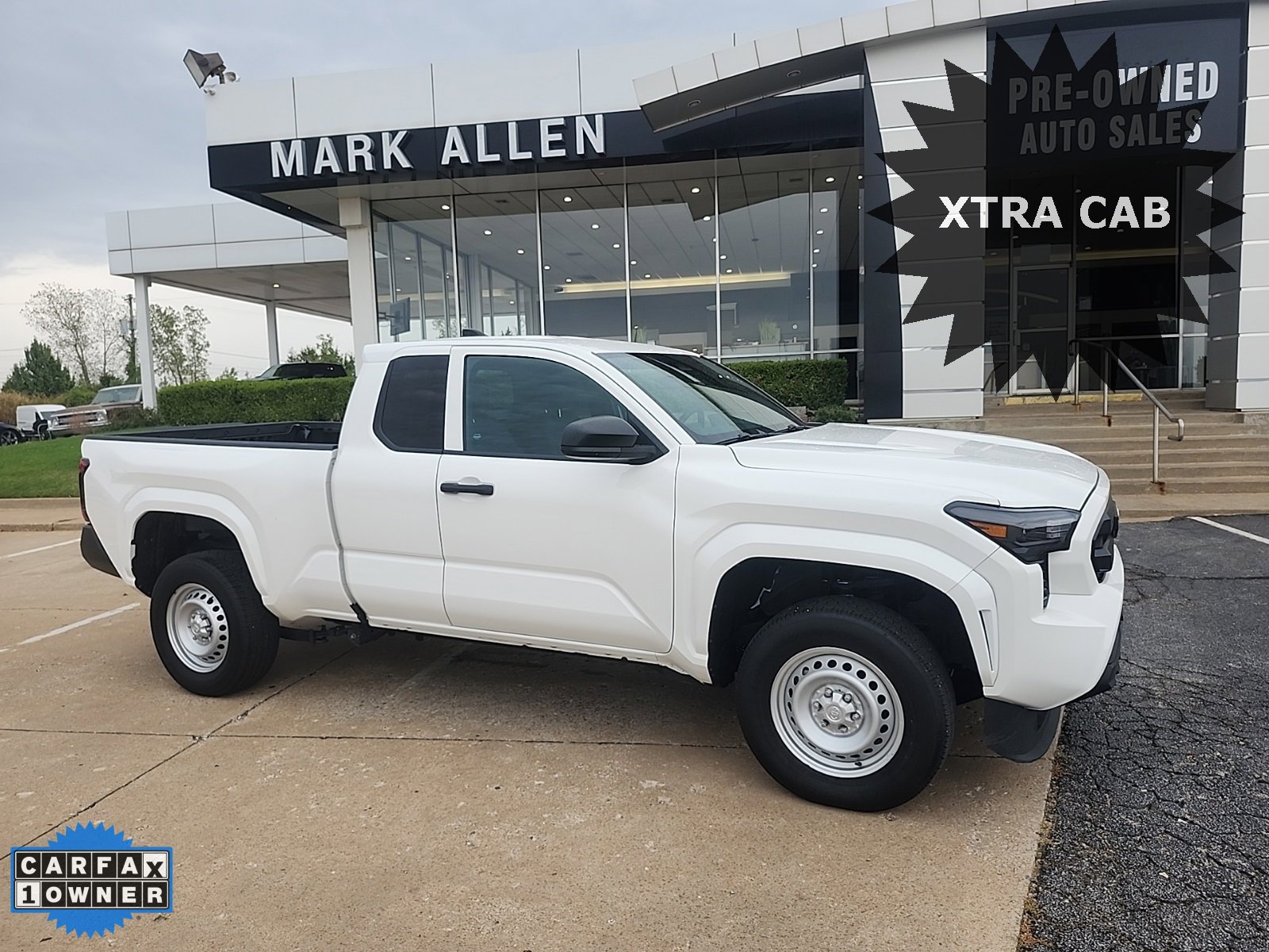 Used 2024 Toyota Tacoma SR image 1