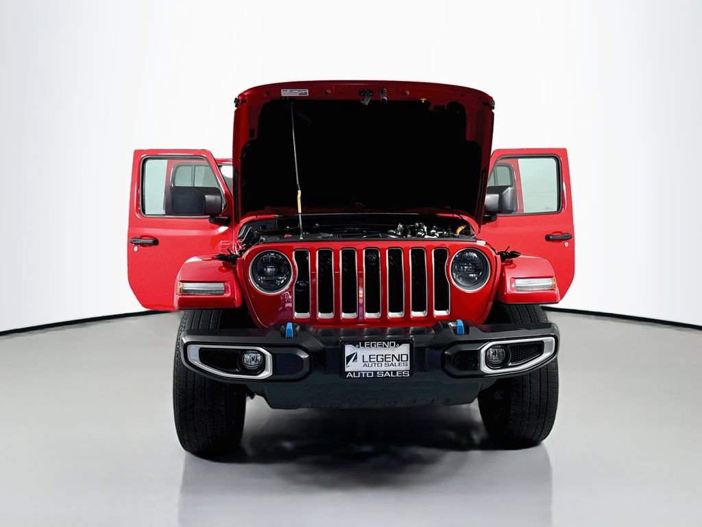 Used 2023 Jeep Wrangler Unlimited Sahara w/ Cold Weather Group AWD/4WD image 16