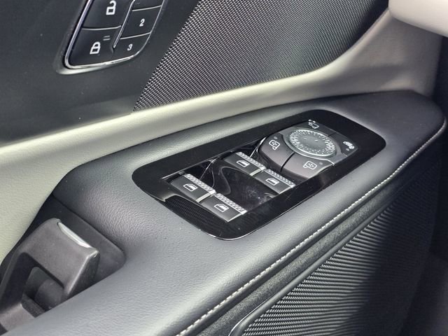 Used 2024 Lincoln Nautilus Reserve image 17