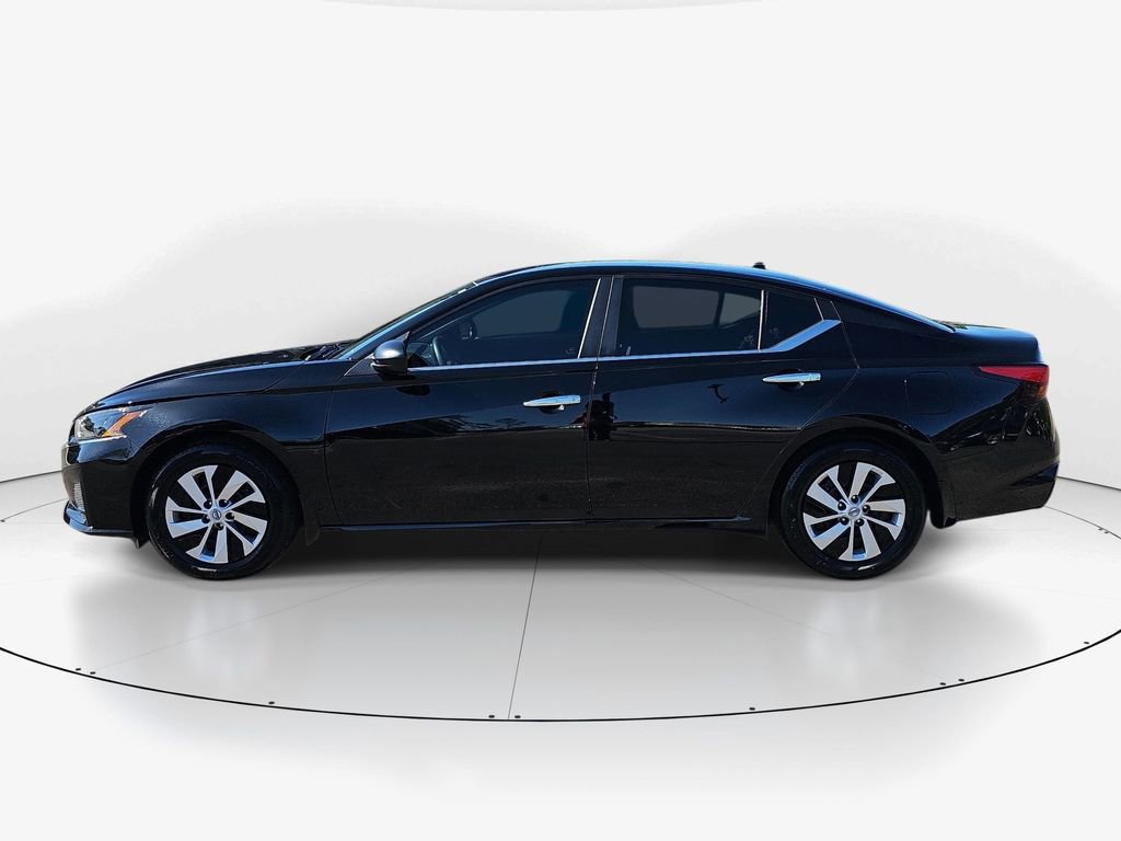 Used 2025 Nissan Altima 2.5 S image 9
