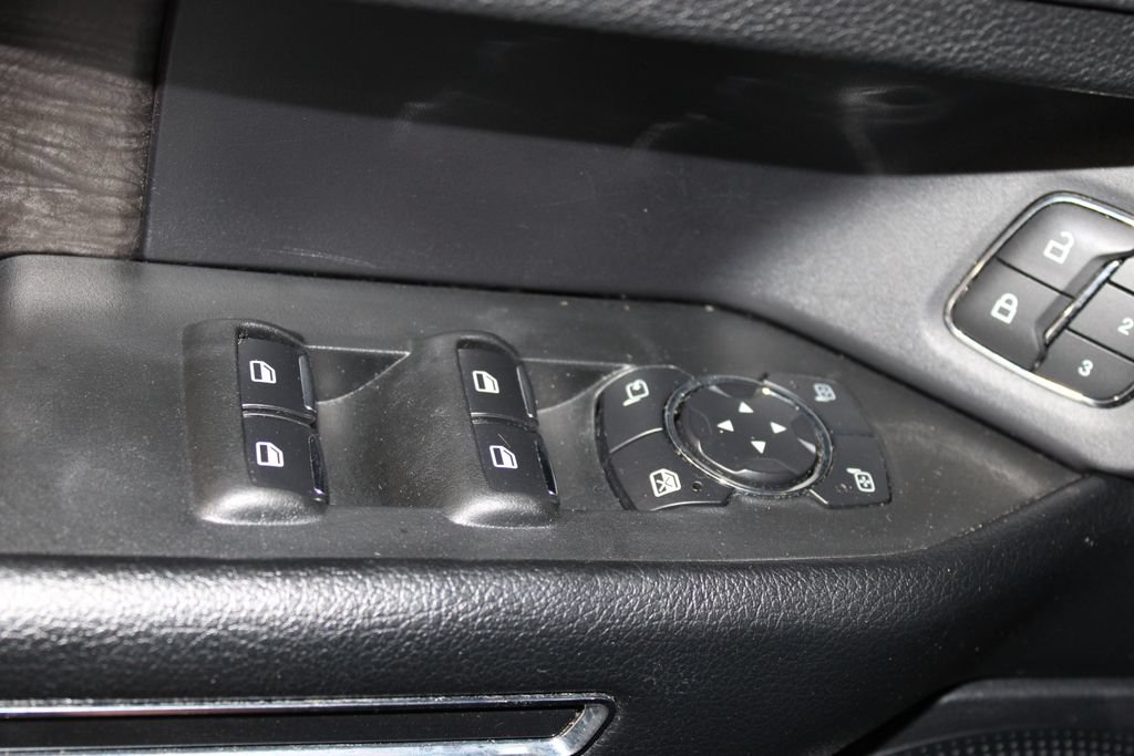 Used 2019 Ford Expedition Limited w/ Equipment Group 301A RWD image 41