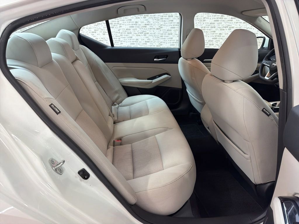 Used 2021 Nissan Altima 2.5 SV FWD image 12