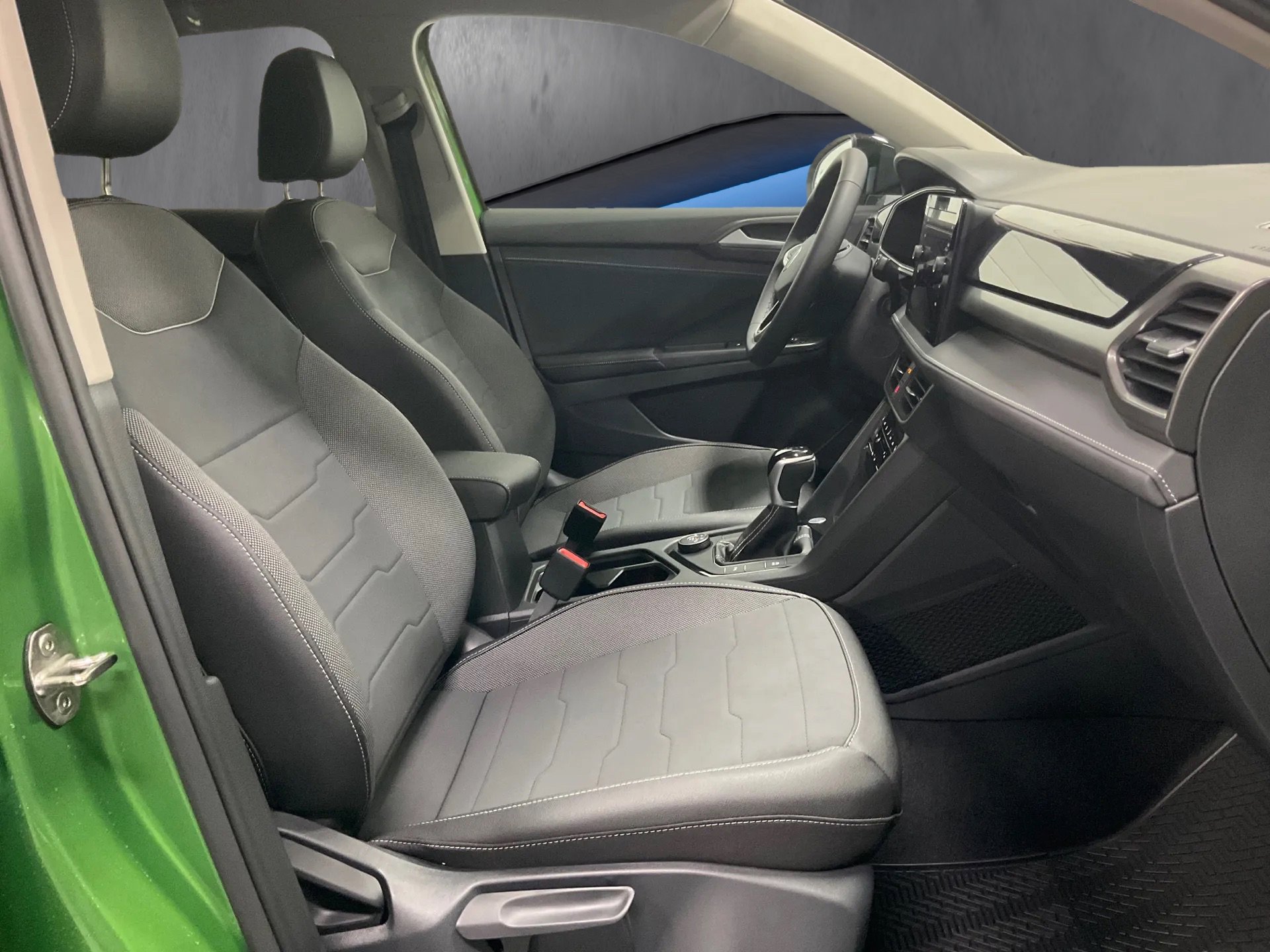 New 2026 Volkswagen Taos SE AWD/4WD image 10