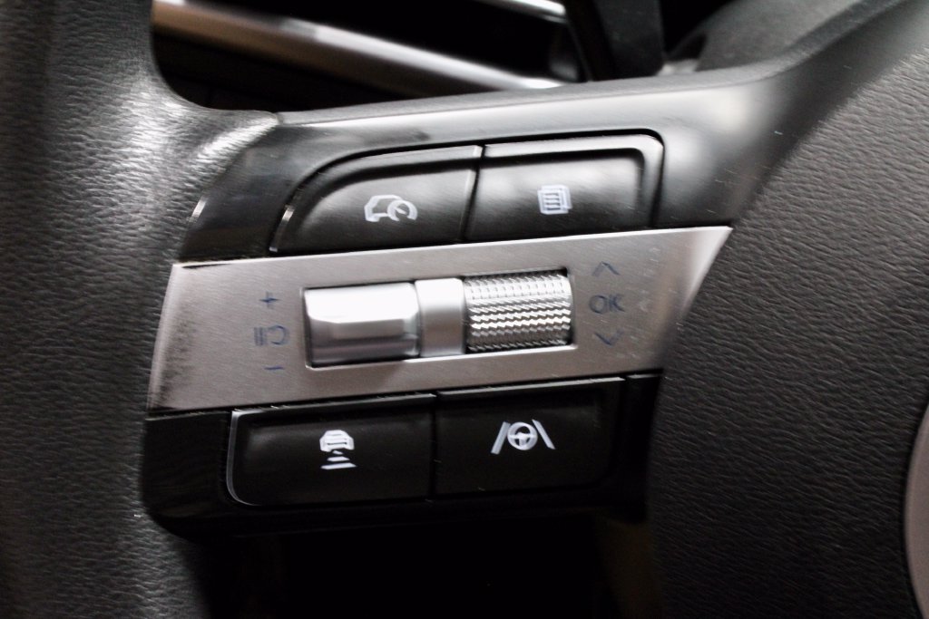 Used 2025 Hyundai Tucson SE FWD image 26
