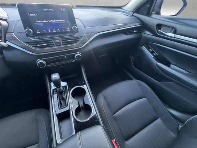 Used 2023 Nissan Altima 2.5 SV FWD image 3