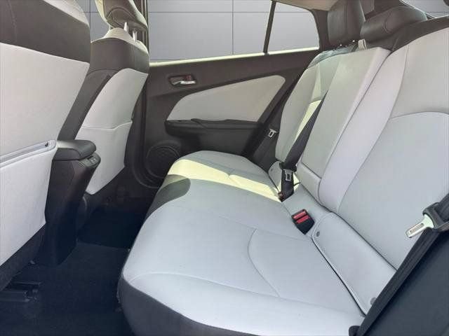 Used 2022 Toyota Prius XLE w/ Advanced Technology Package AWD/4WD image 46