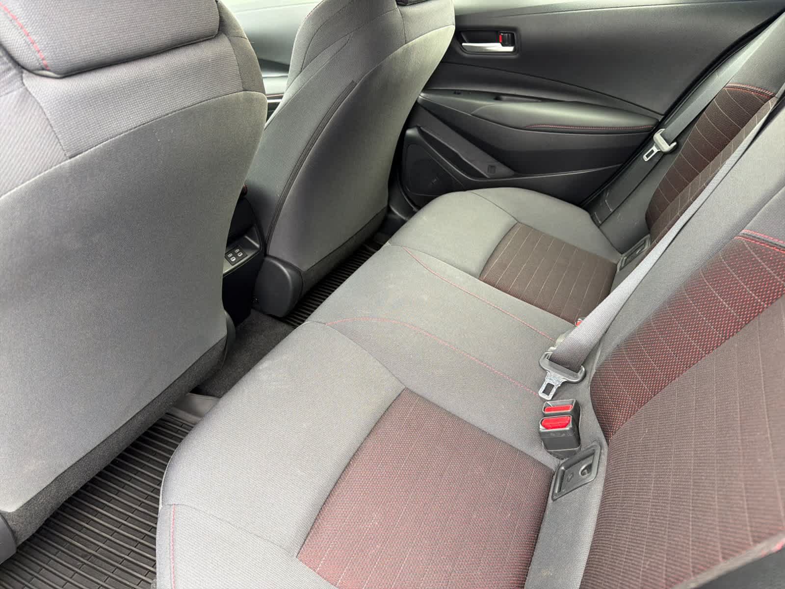 Used 2024 Toyota Corolla SE w/ SE Premium Package FWD image 4
