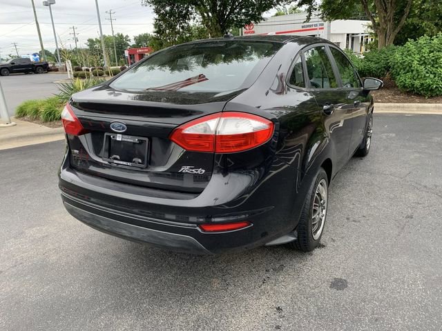 Used 2015 Ford Fiesta SE FWD image 8