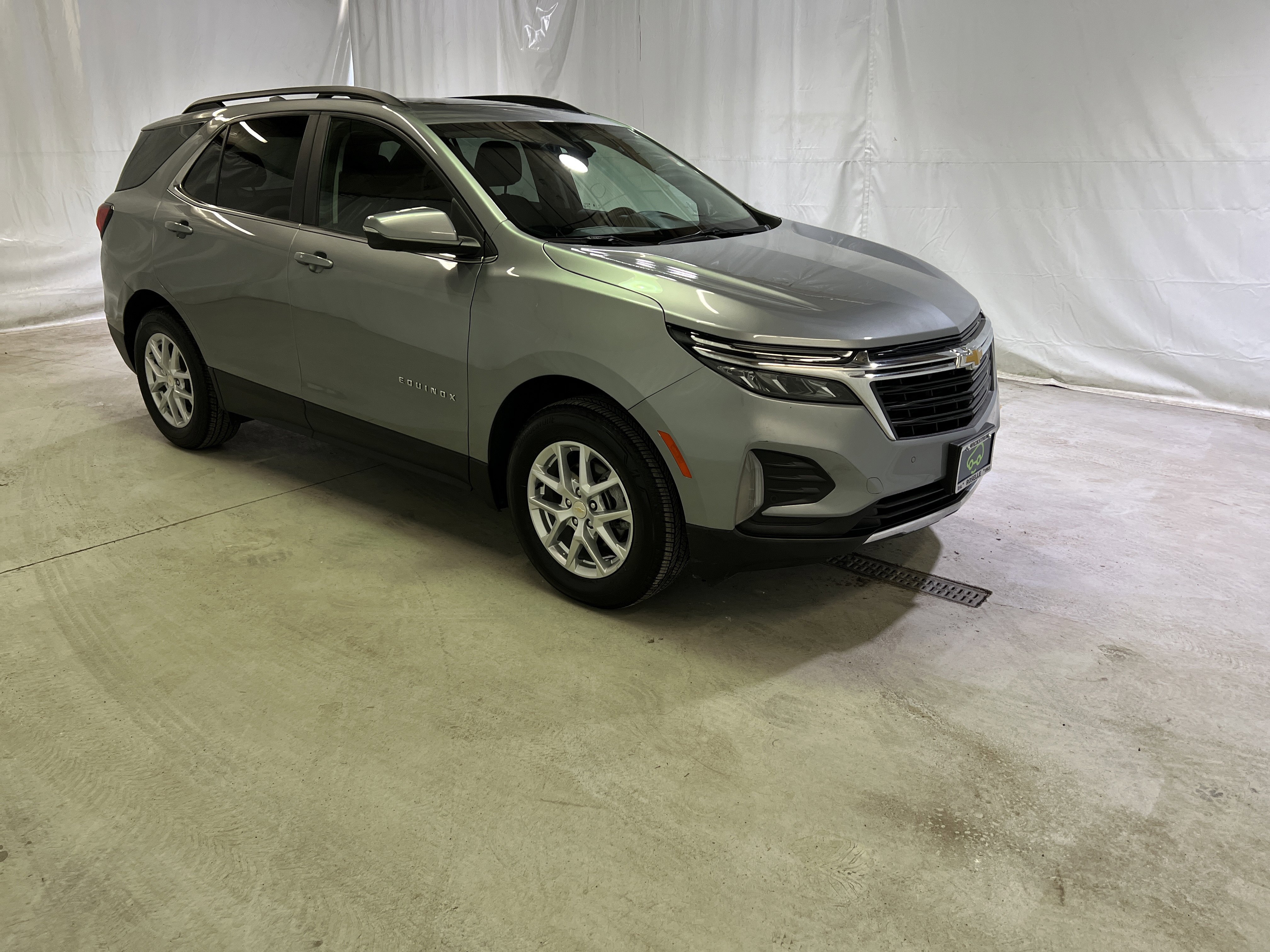 Certified 2023 Chevrolet Equinox LT AWD/4WD image 2