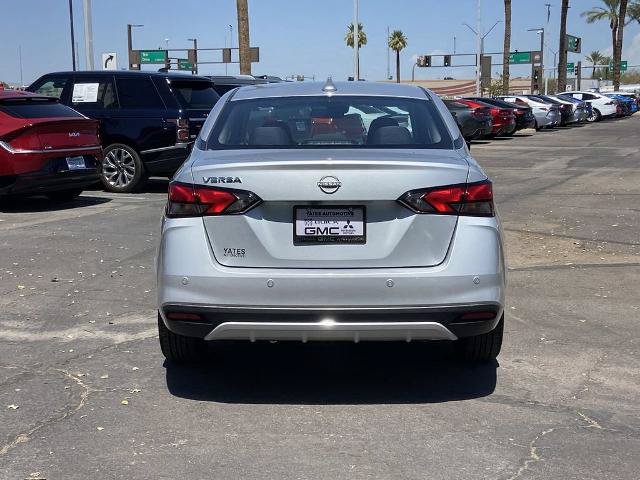 Used 2025 Nissan Versa SV FWD image 5