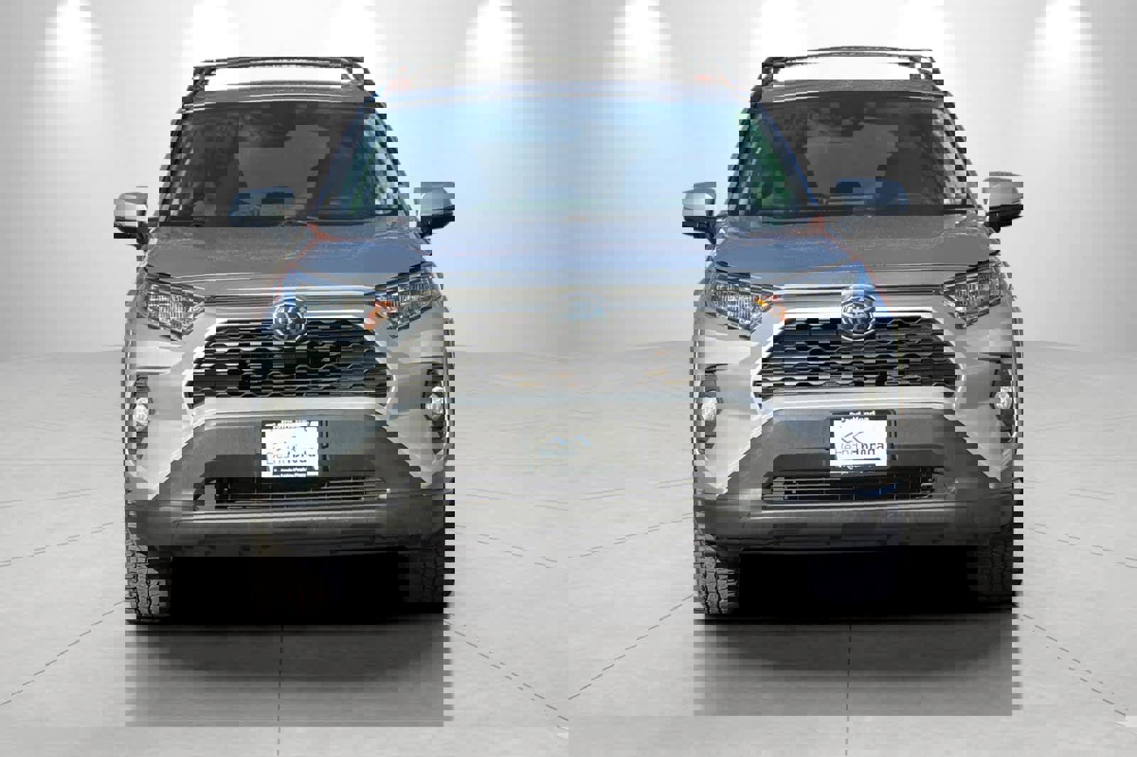 Used 2021 Toyota RAV4 XLE image 10