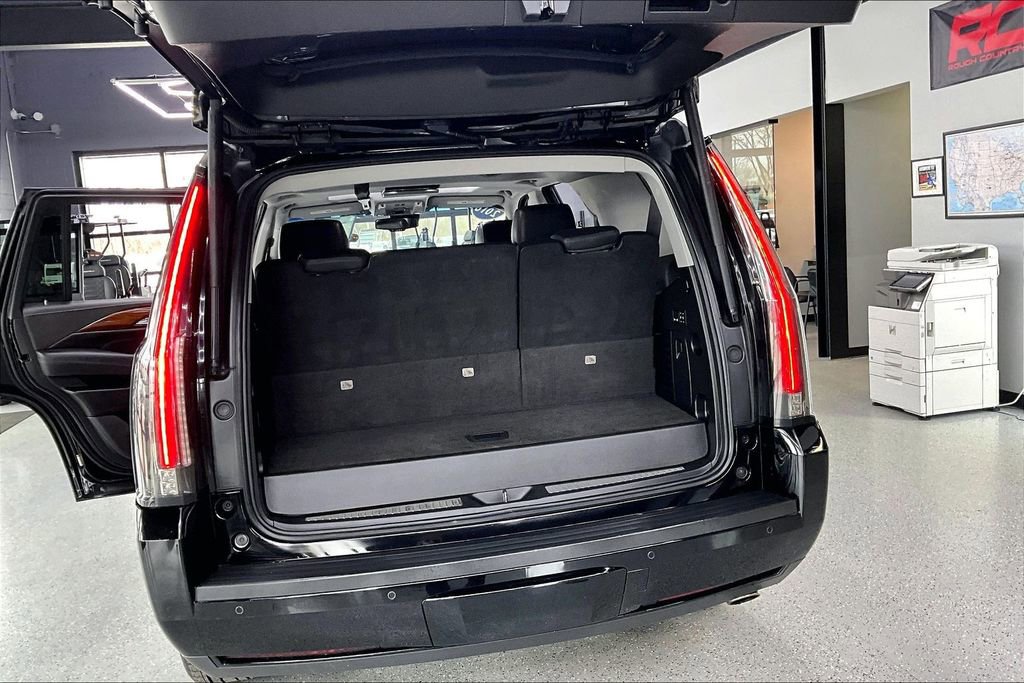Used 2016 Cadillac Escalade Premium AWD/4WD image 23