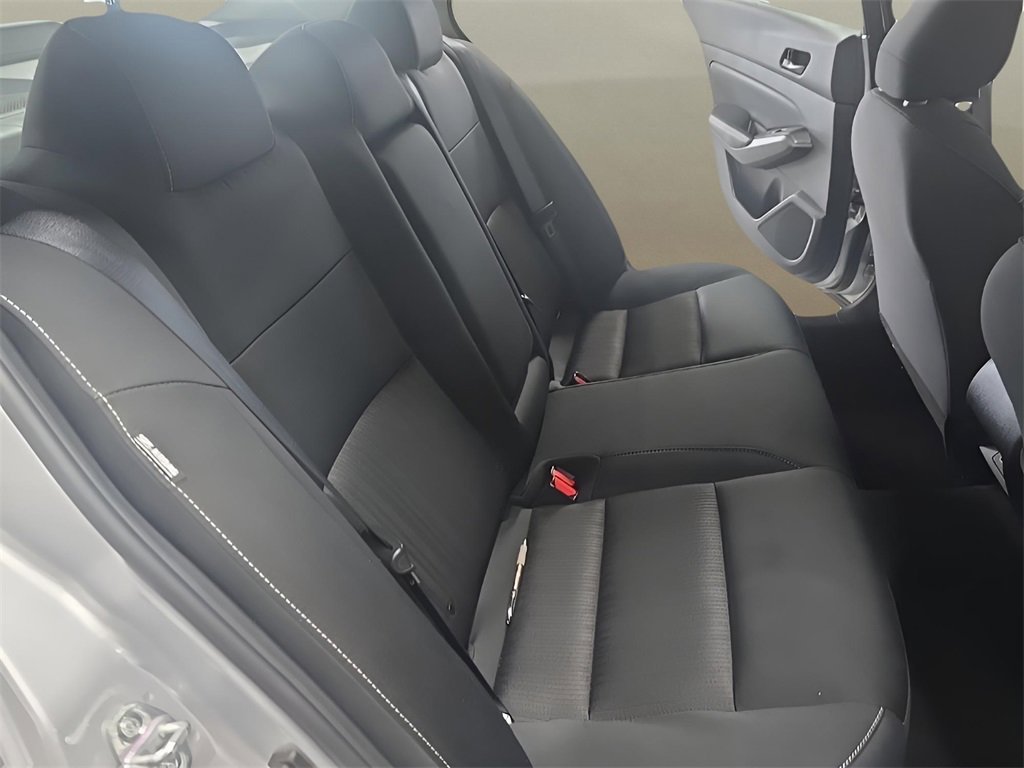 Used 2024 Nissan Altima 2.5 SV image 18