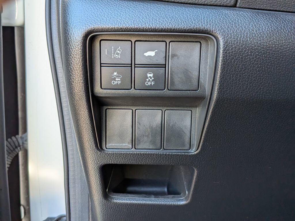 Used 2018 Honda CR-V Touring image 25