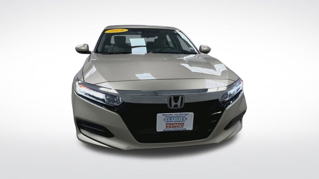 Used 2019 Honda Accord LX image 3