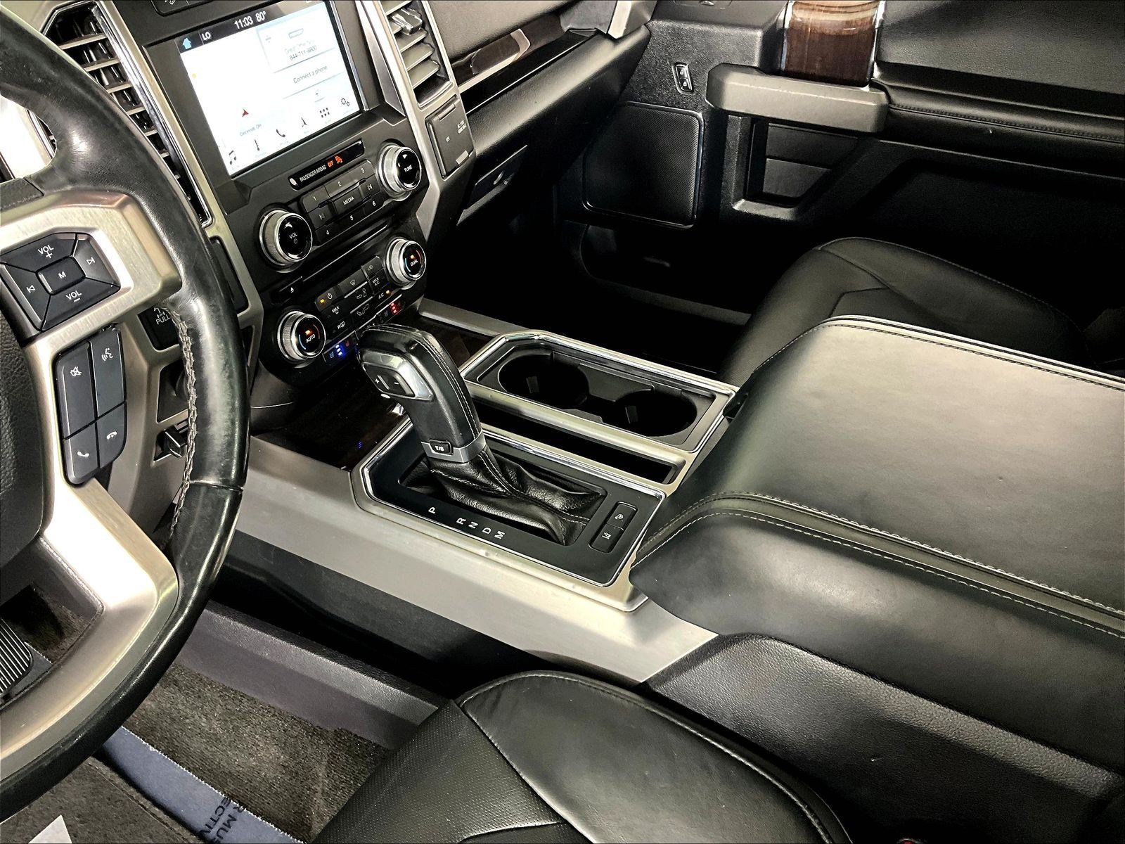Used 2017 Ford F150 Platinum w/ Equipment Group 701A Luxury AWD/4WD image 19