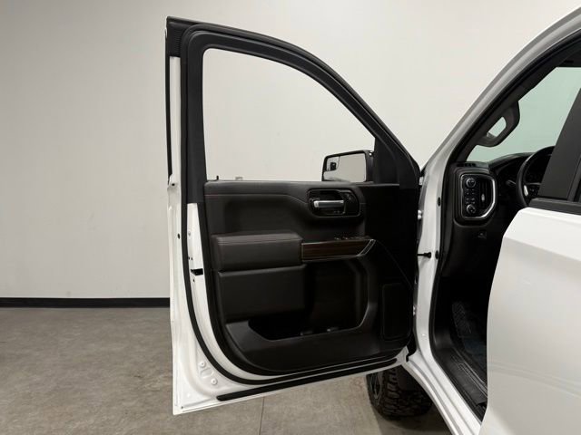 Used 2022 Chevrolet Silverado 1500 RST image 11