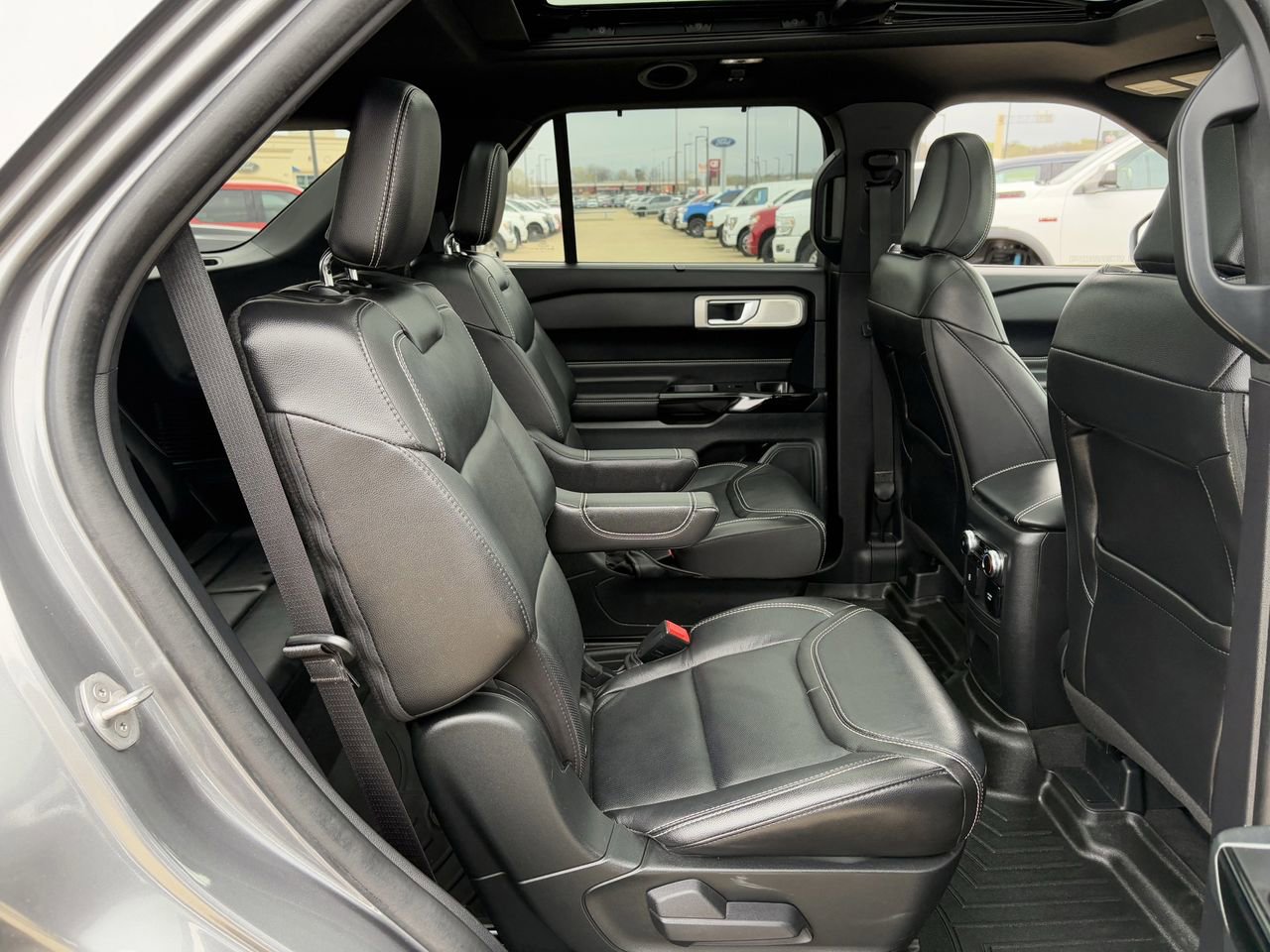 Used 2022 Ford Explorer ST w/ Equipment Group 401A image 26