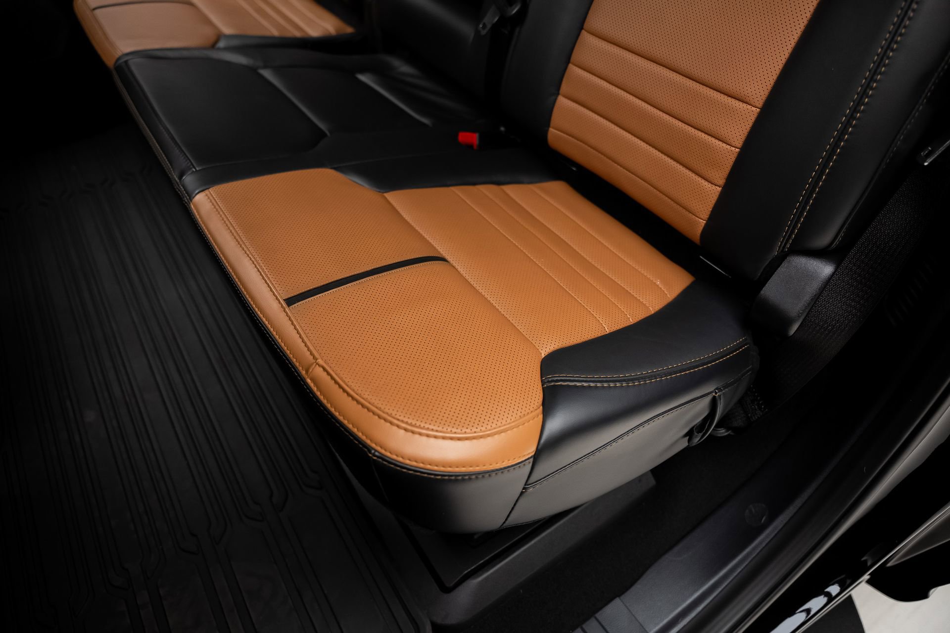 Used 2024 Ford F250 Platinum w/ Tremor Off-Road Package image 71