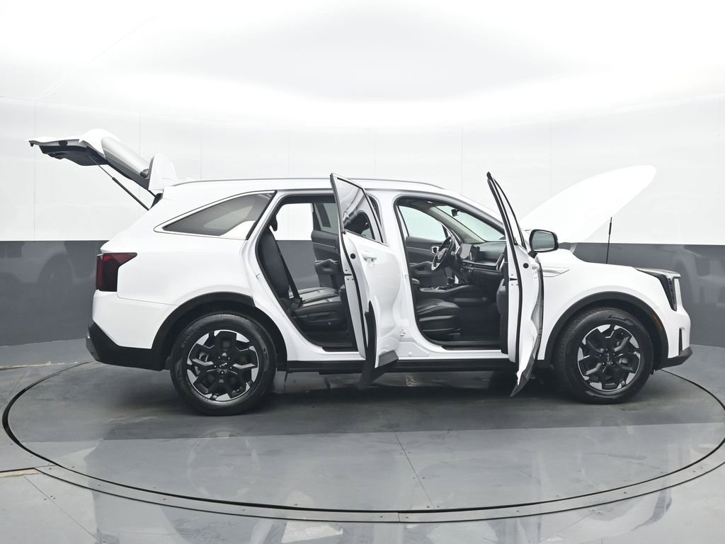 Used 2024 Kia Sorento S image 36