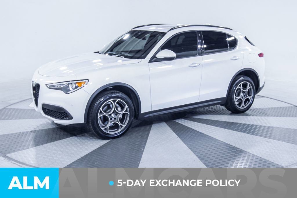 Used 2022 Alfa Romeo Stelvio Sprint image 4