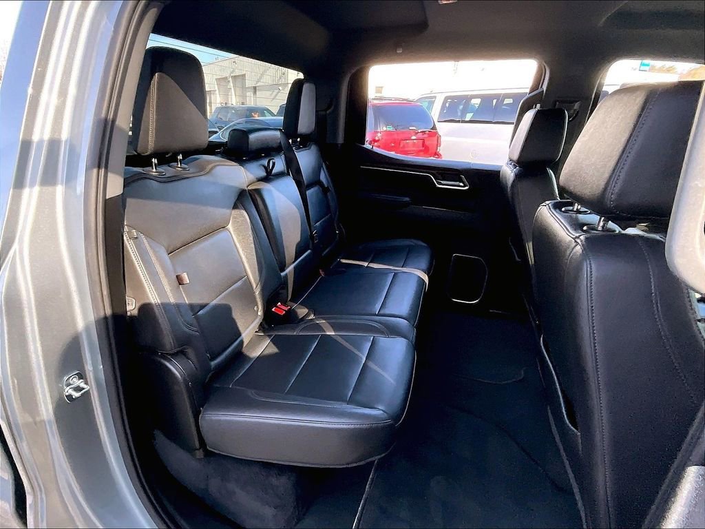 Used 2026 GMC Sierra 1500 SLT AWD/4WD image 15