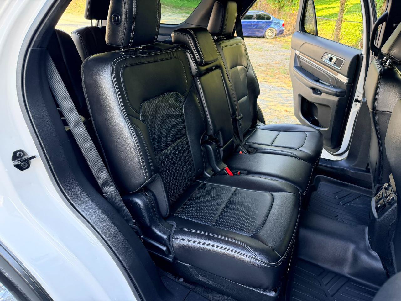 Used 2017 Ford Explorer Limited FWD image 16
