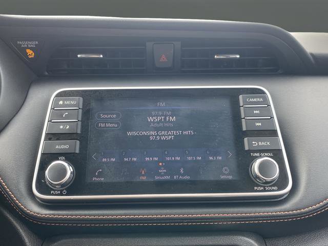 Used 2020 Nissan Kicks SR w/ Exterior Package image 11