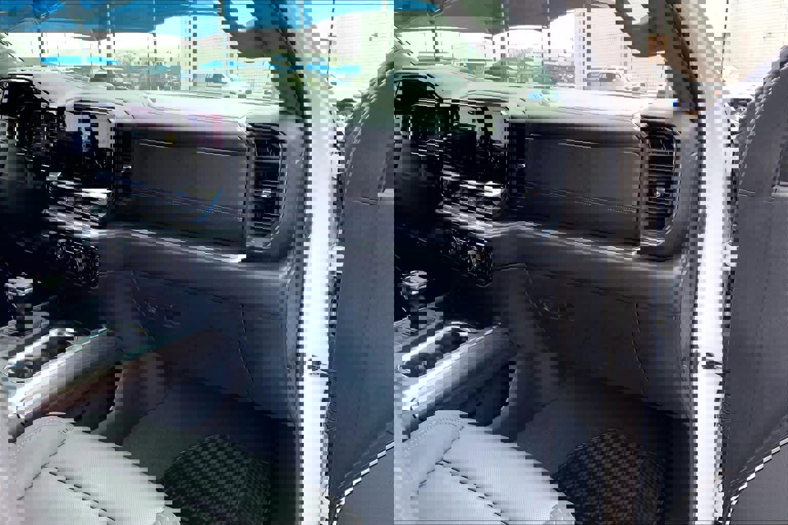 Certified 2022 Chevrolet Silverado 1500 LTZ image 18