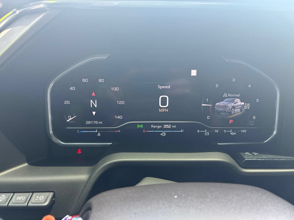 Used 2022 GMC Sierra 1500 Denali w/ Technology Package AWD/4WD image 10