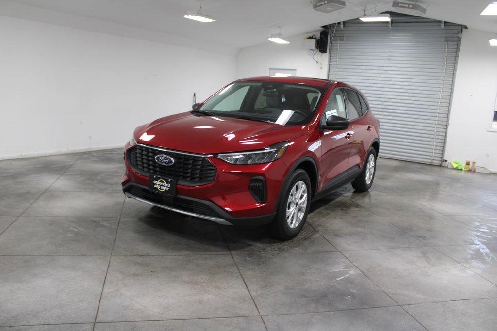 New 2026 Ford Escape Active FWD image 3