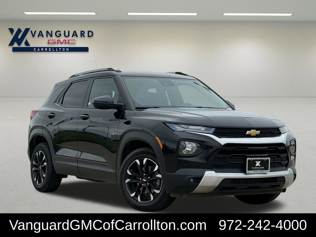 Used 2023 Chevrolet TrailBlazer LT AWD/4WD image 2