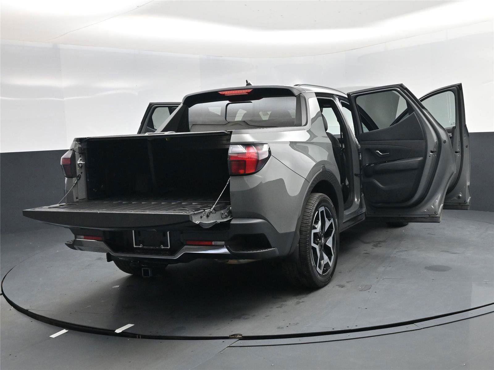 Used 2023 Hyundai Santa Cruz Limited image 19