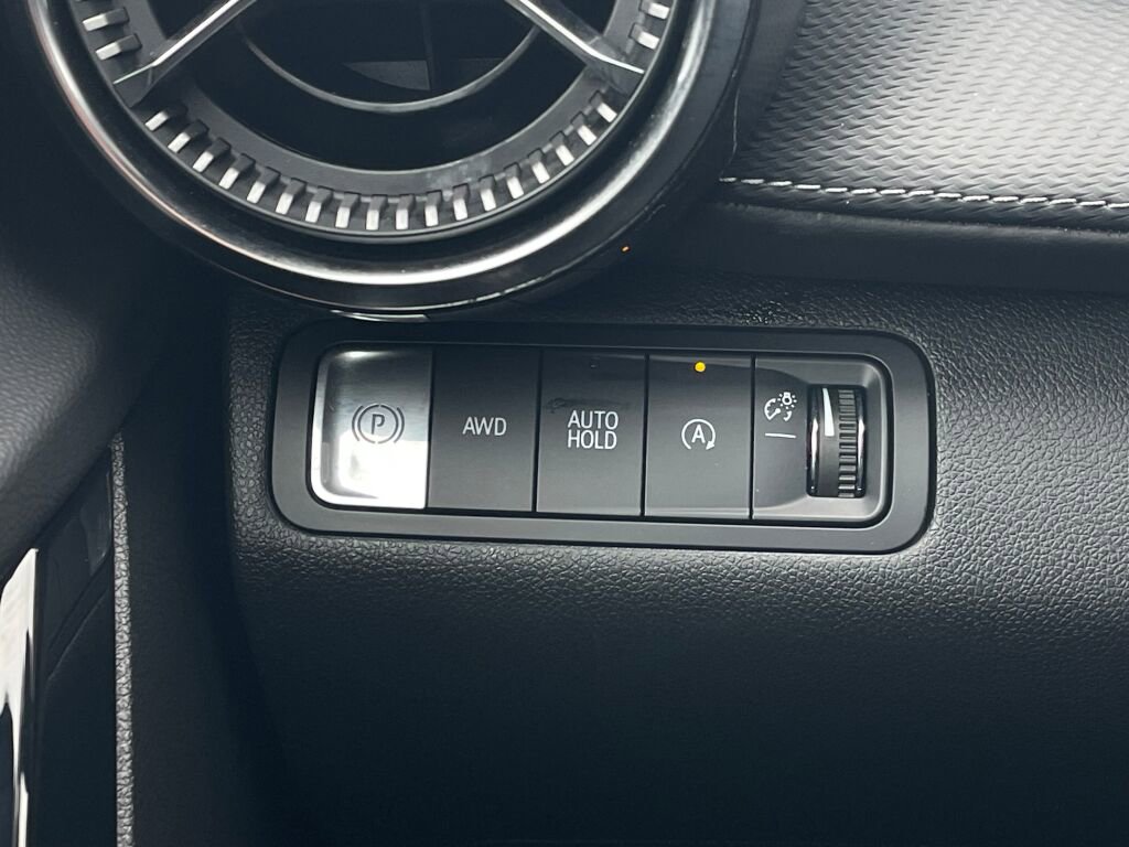 Used 2025 Chevrolet Equinox LT w/ Convenience Package II image 22