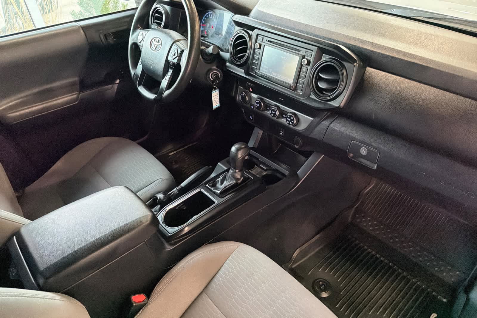 Used 2019 Toyota Tacoma SR w/ SR Convenience Package image 17