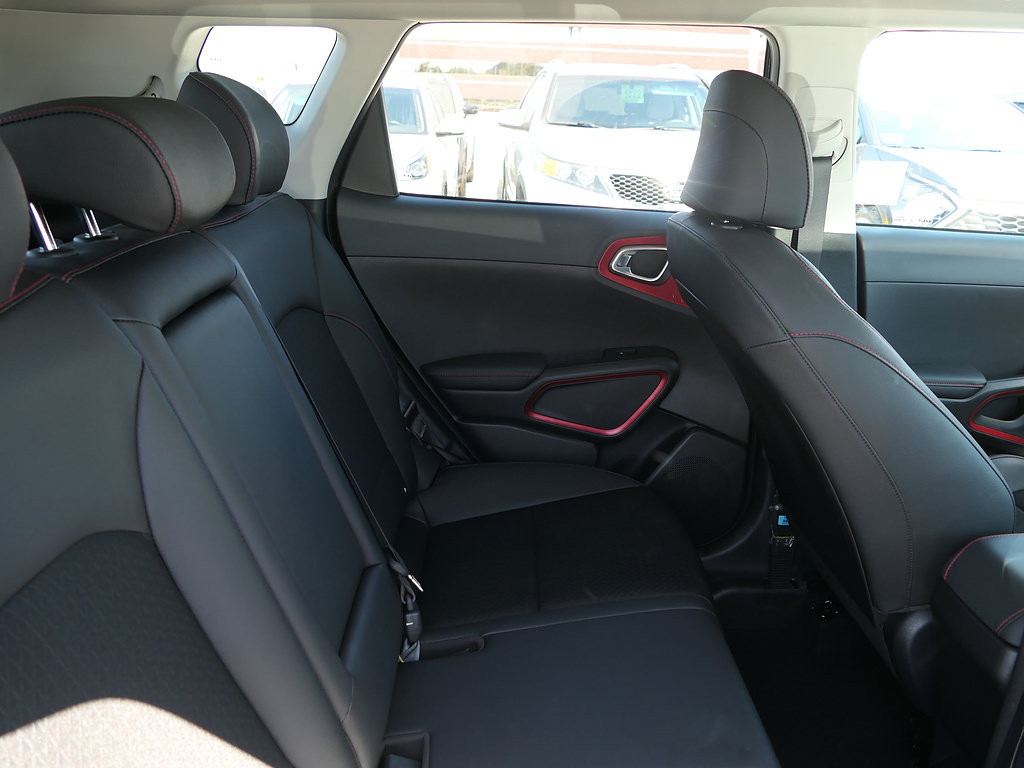 Used 2023 Kia Soul GT-Line FWD image 22