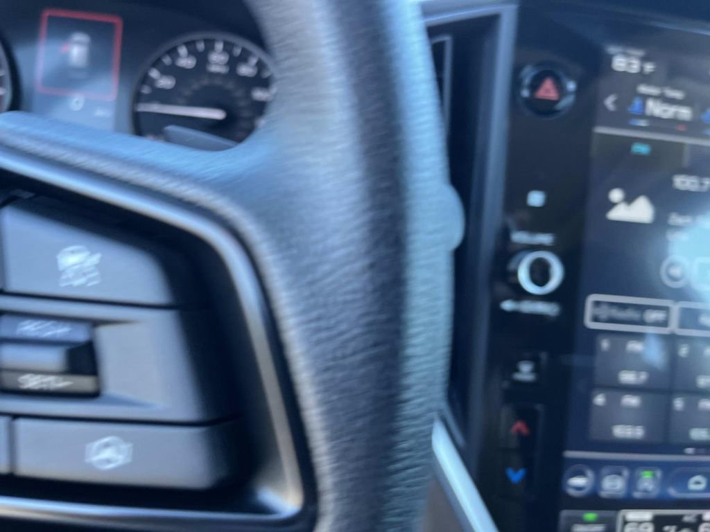 Used 2025 Subaru Crosstrek 2.5i Premium image 32