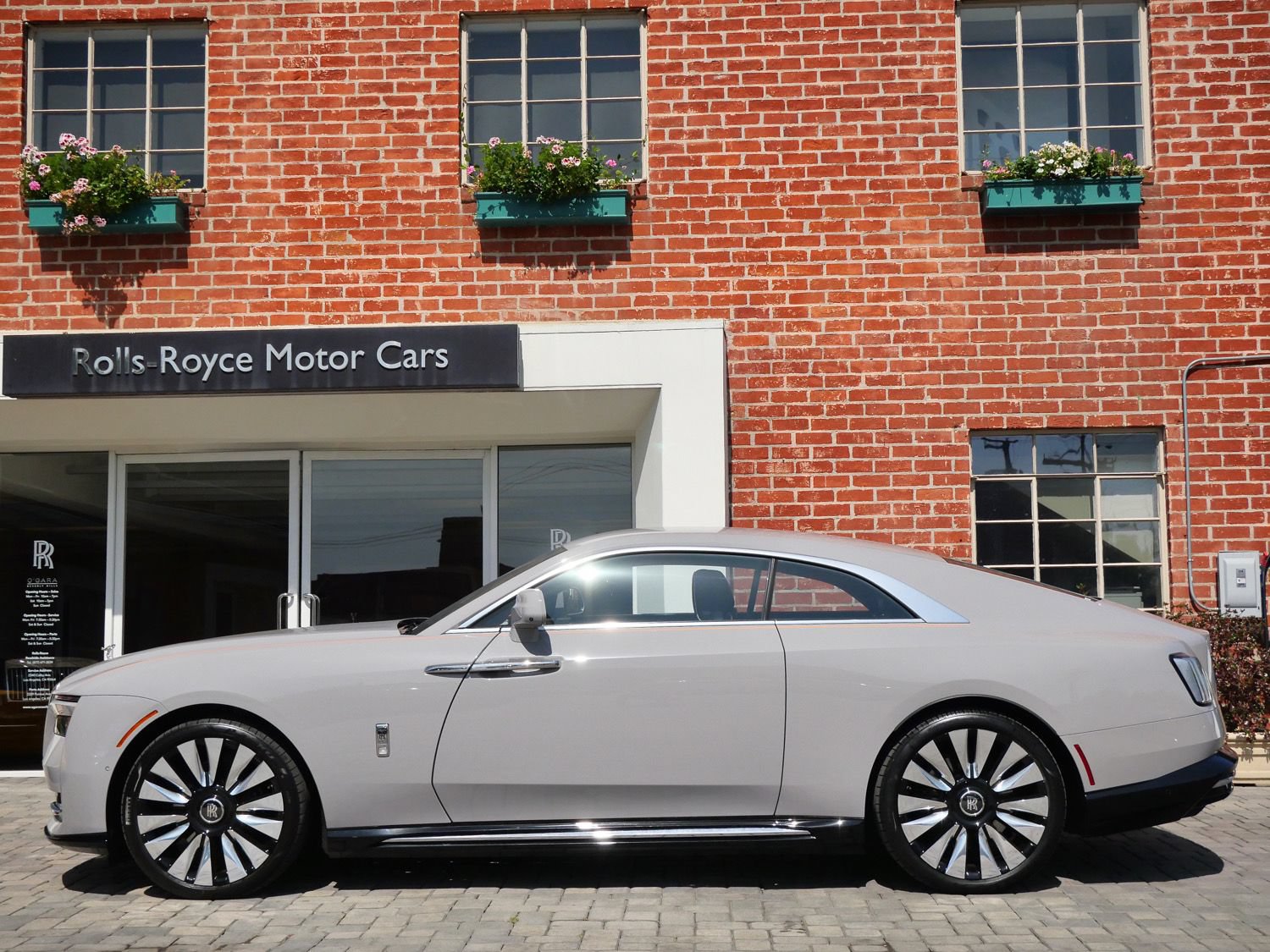 Used 2024 Rolls-Royce Spectre w/ Leather Finishing Pack AWD/4WD image 3