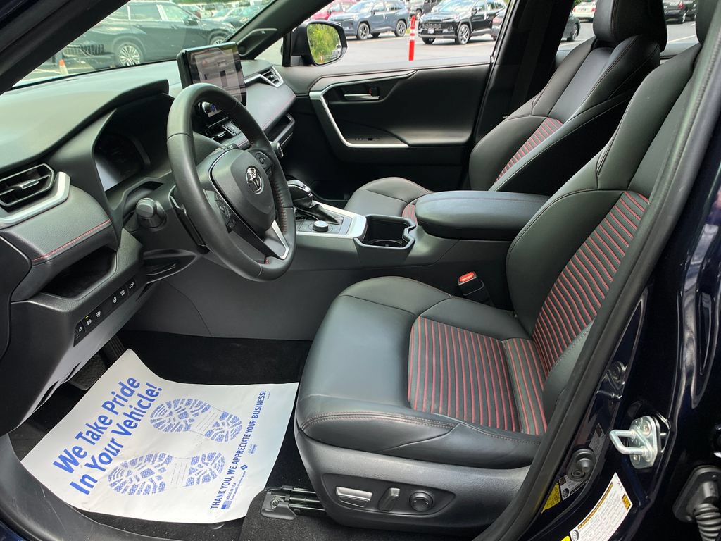 Used 2024 Toyota RAV4 XSE w/ Weather Package AWD/4WD image 9