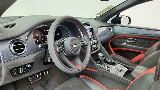 Used 2022 Bentley Bentayga Speed image 17