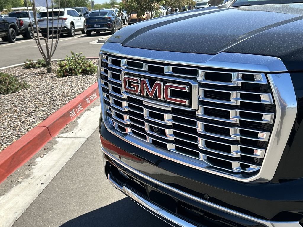 Used 2026 GMC Yukon XL Denali w/ Sun & Power Step Package image 32