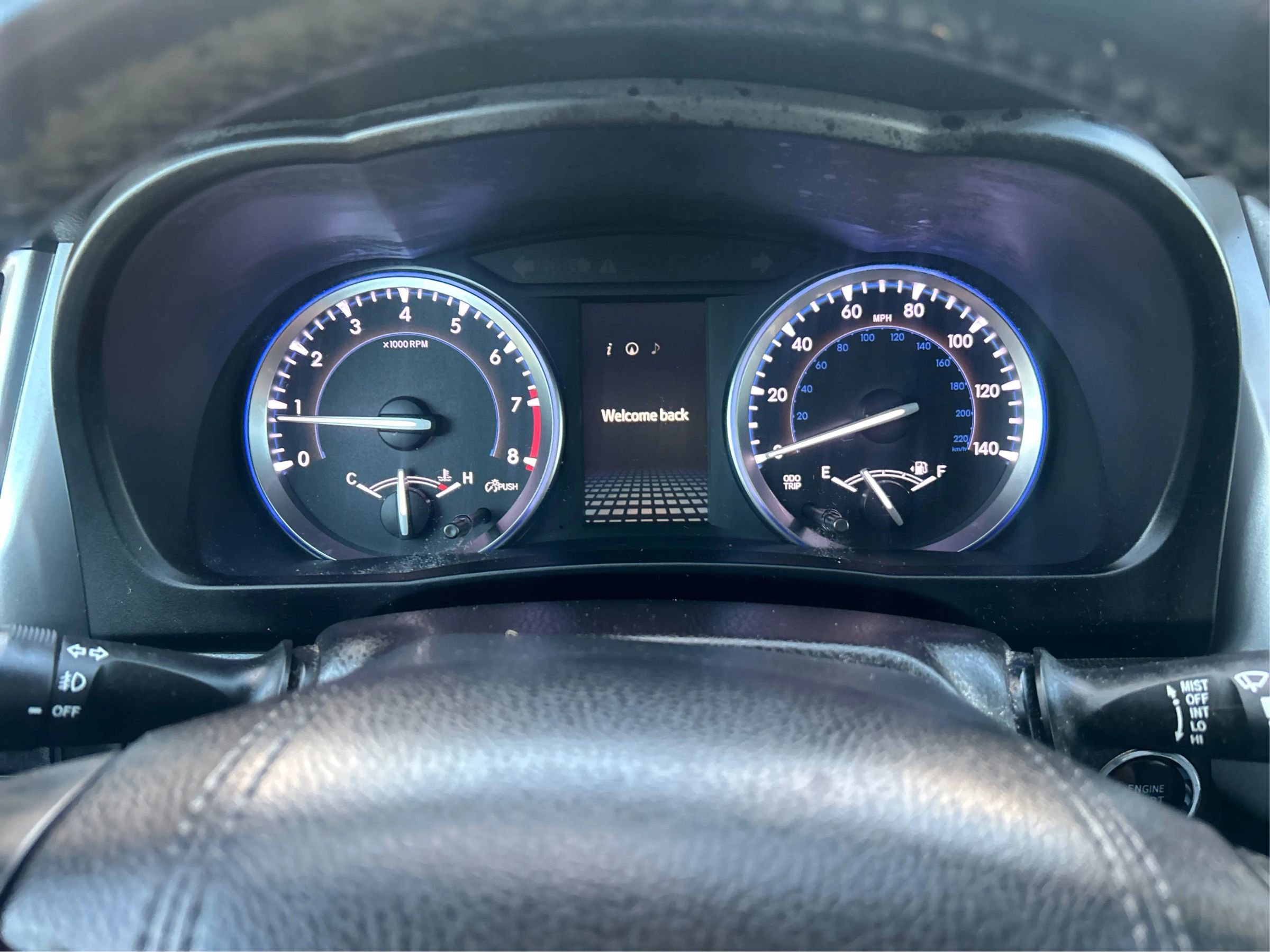 Used 2018 Toyota Highlander XLE image 19