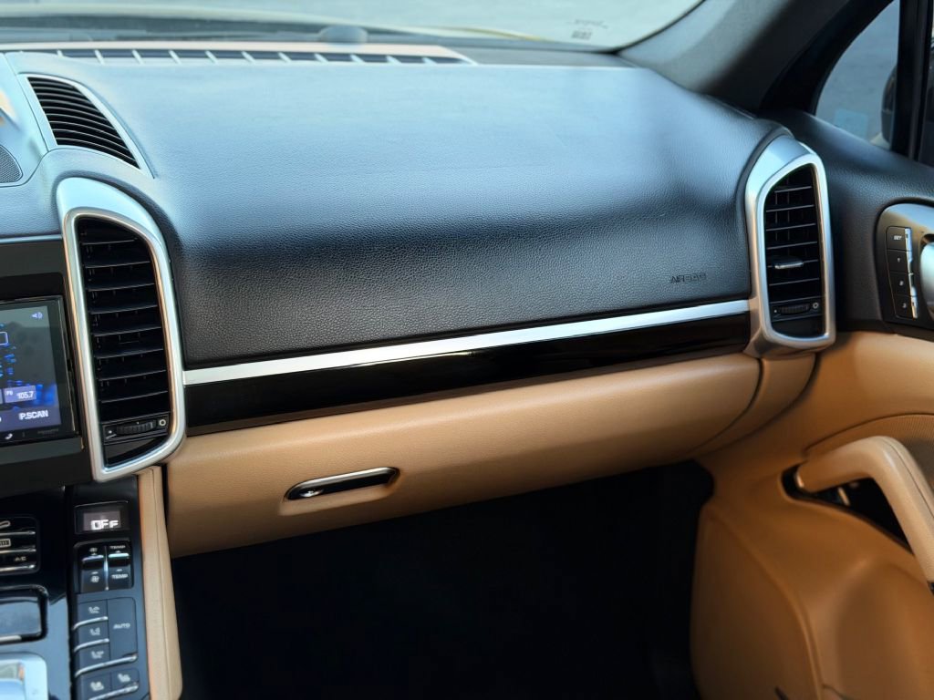 Used 2015 Porsche Cayenne Diesel image 36