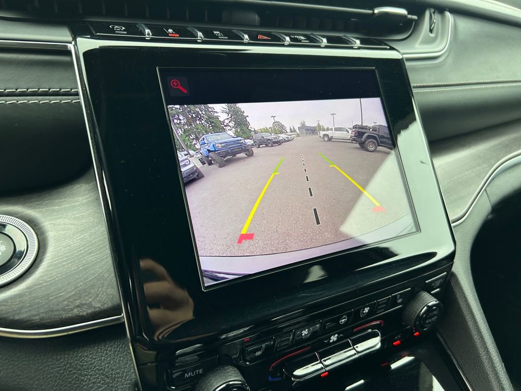 Used 2022 Jeep Grand Cherokee Overland image 20