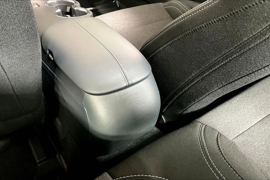 Used 2025 Ford Mustang Coupe image 35