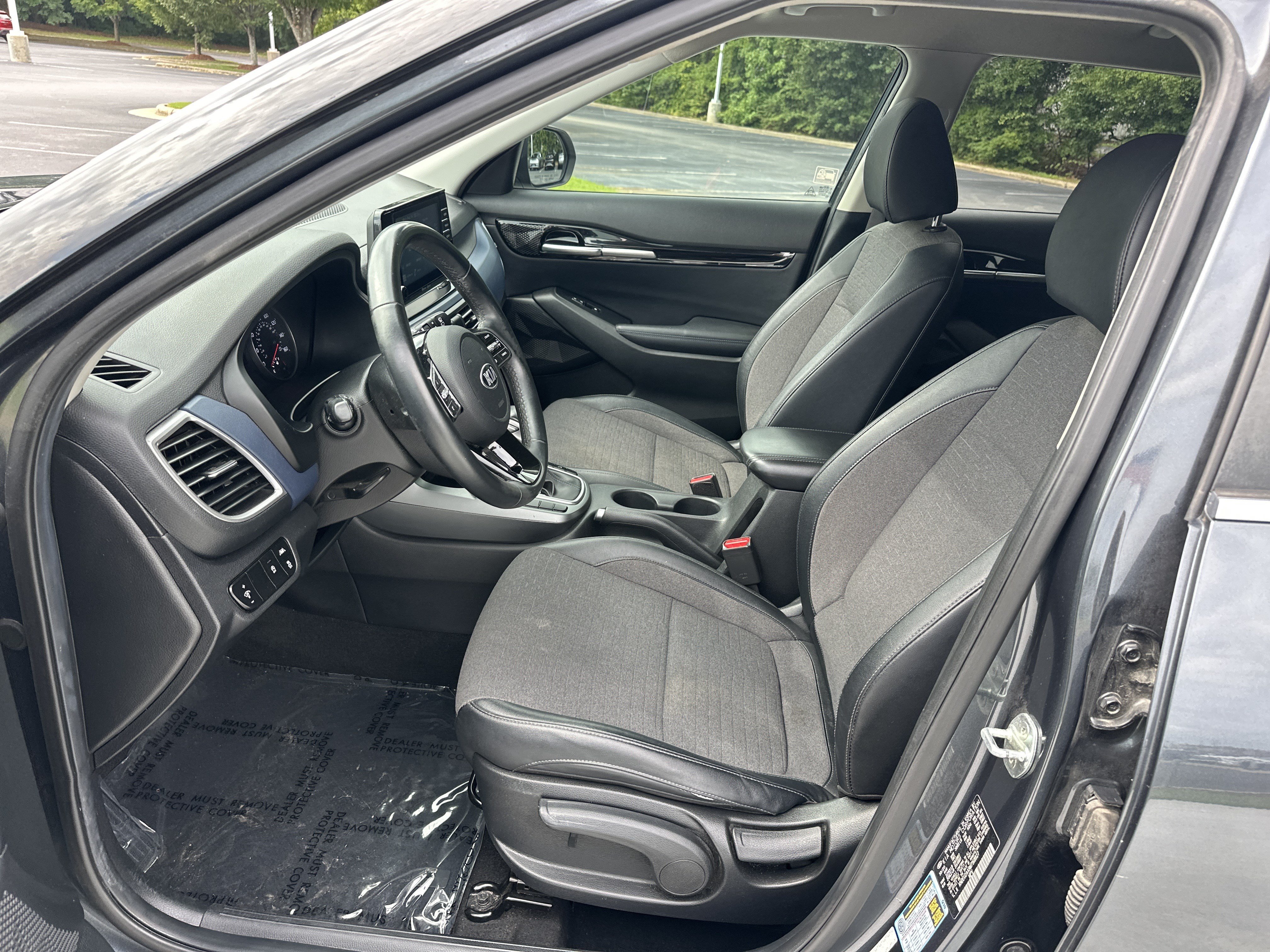 Used 2021 Kia Seltos S FWD image 16